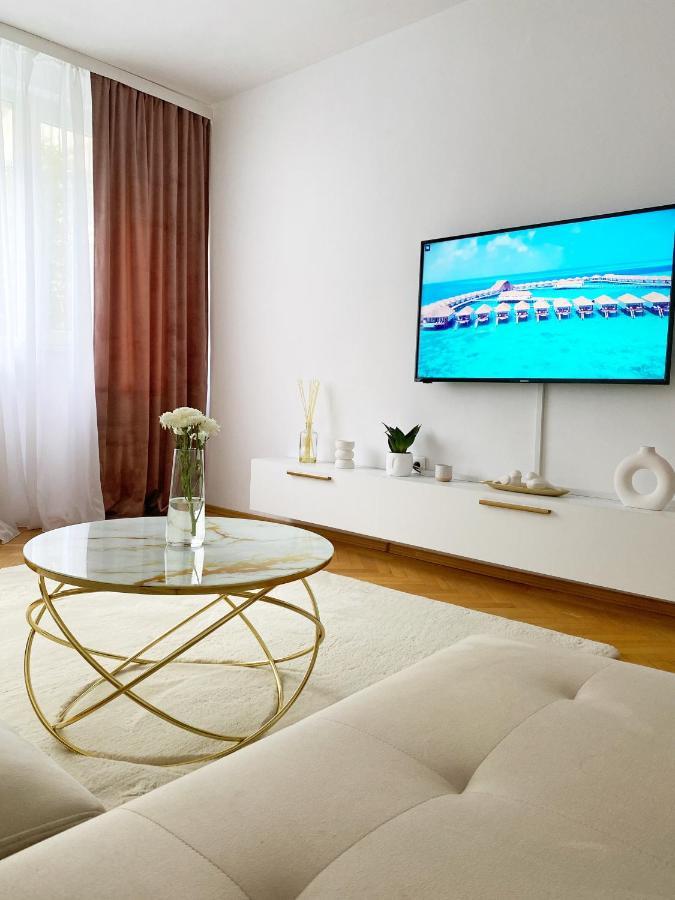 Timisoara Central Apartament Διαμέρισμα Εξωτερικό φωτογραφία